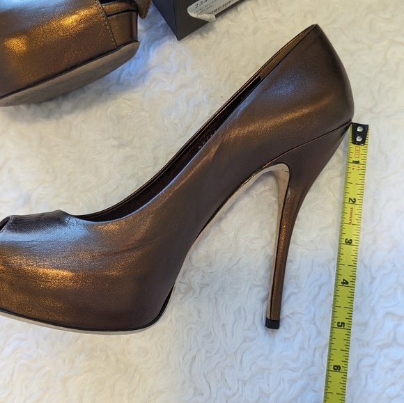 Gucci Light Bronze Nappa Silk Peep Toe Heels - Picture 5 of 12
